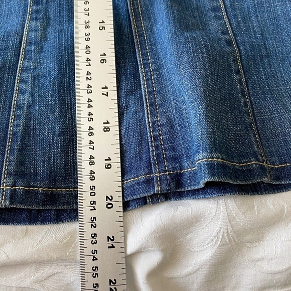 Baccini Women's Denim Mini Jean Skirt Size 4 - Picture 9 of 11